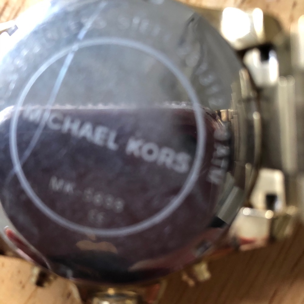Michael Kors gold watch women’s - Picture 3 of 6